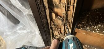 神戸市中央区・1F店舗 勝手口木部 シロアリ駆除の事例の駆除処理後
