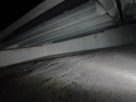 大阪府摂津市・1F店舗 床下 シロアリ防蟻処理の事例の処理前写真(拡大)