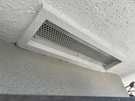大阪府豊中市・鳥の巣撤去と侵入経路封鎖工事の事例の処理後写真（拡大）